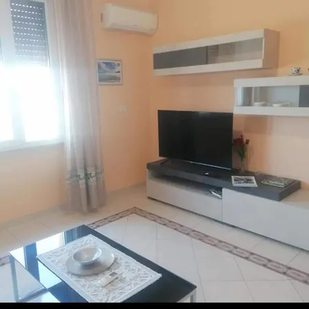 Apartment La Playa Di Ponente